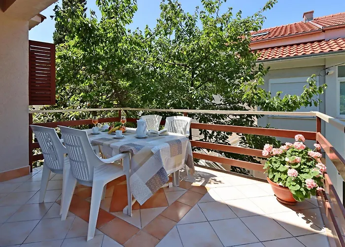 Apartment With Parking Space Selce, Crikvenica - 24439