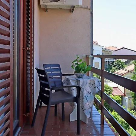 Apartament With Parking Space Selce, Crikvenica - 24439 *